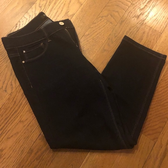 White house black market Jean capris size small - Picture 1 of 4